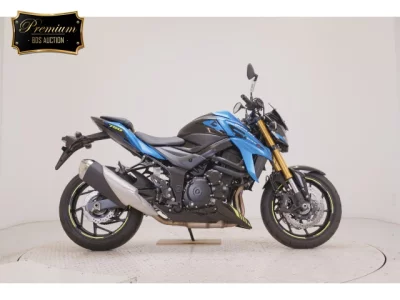 Suzuki GSX-S750