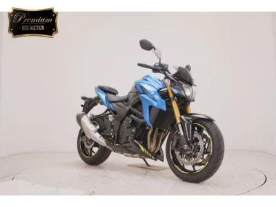 Suzuki GSX-S750