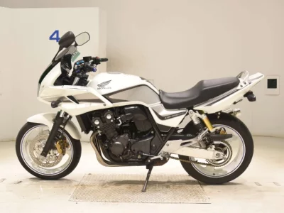Honda CB400SFV-4 BOLDOR