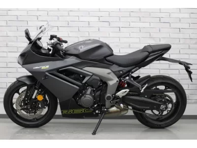 Triumph  TRIUMPH  DAYTONA 660