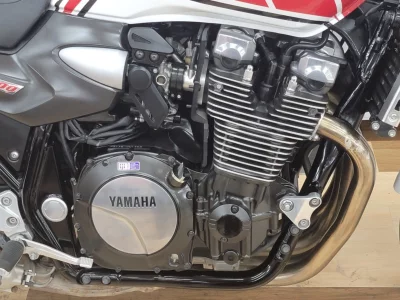 Yamaha XJR1300 с аукционов Японии