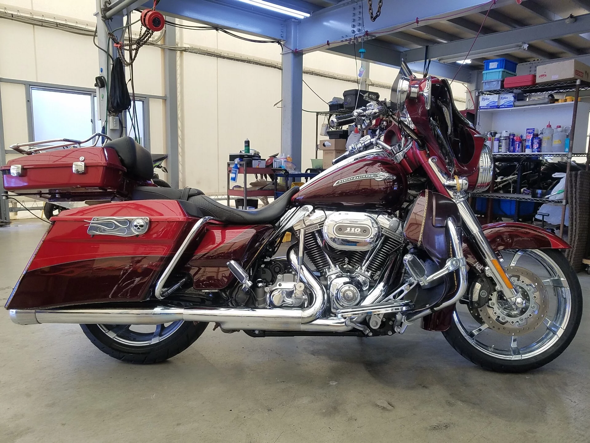 Harley-Davidson HARLEY FLHXSE CVO  с аукциона в Японии