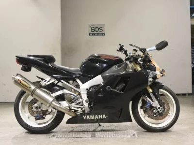Yamaha YZF-R1