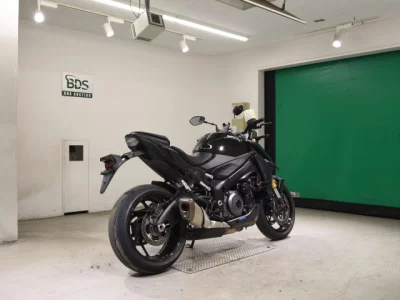 Suzuki GSX-S1000-2