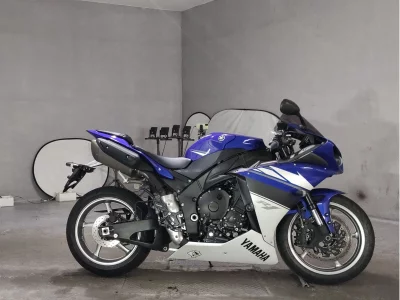Yamaha YZF-R1