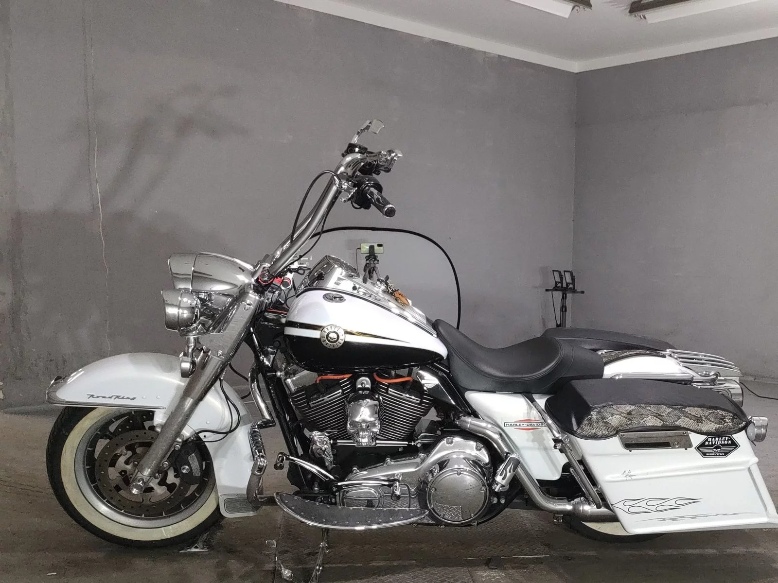 Harley-Davidson HARLEY FLHR1580  с аукциона в Японии