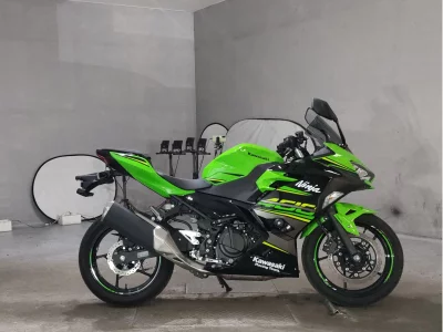 Kawasaki NINJA400