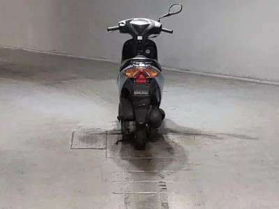 Suzuki ADDRESS V50