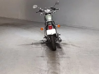 Yamaha SR400-1