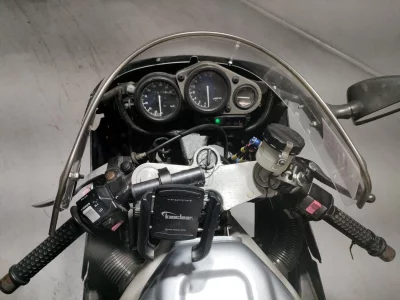 Yamaha FZR250R-1