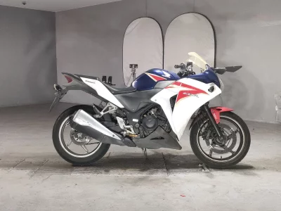 Honda CBR250R