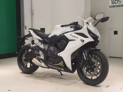 Honda CBR650R