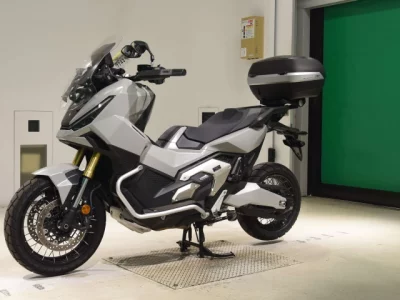 Honda X-ADV750-2