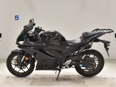 Yamaha YZF-R25A