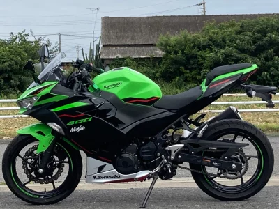 Kawasaki Ninja 400 KRT ED