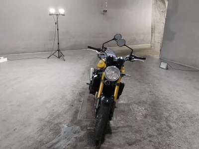 Kawasaki Z900RS SE