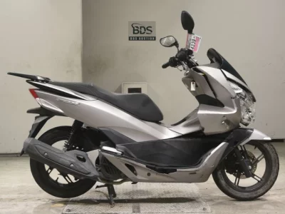 Honda PCX125-2