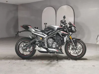 Triumph  TRIUMPH  STREET  TRIPLE RS