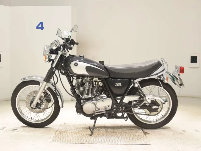 Yamaha SR400-5 2021