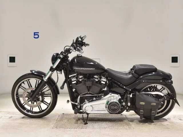 Harley-Davidson HARLEY FXBRS1870  с аукциона в Японии