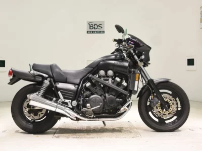Yamaha V-MAX