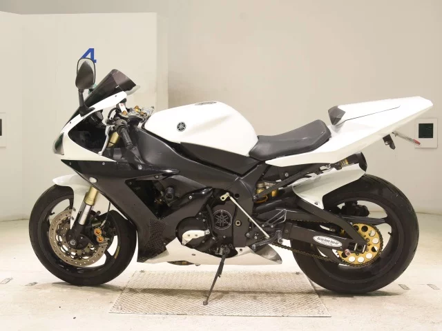 Yamaha YZF-R1  с аукциона в Японии
