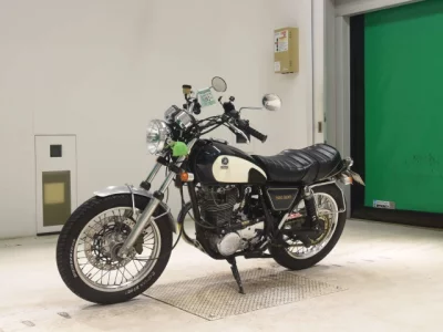 Yamaha SR500-1