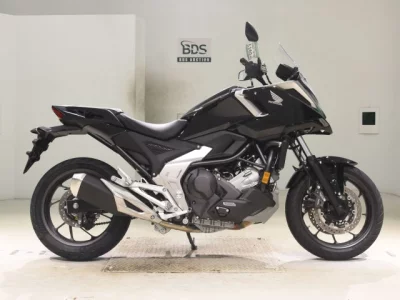 Honda NC750XD-3