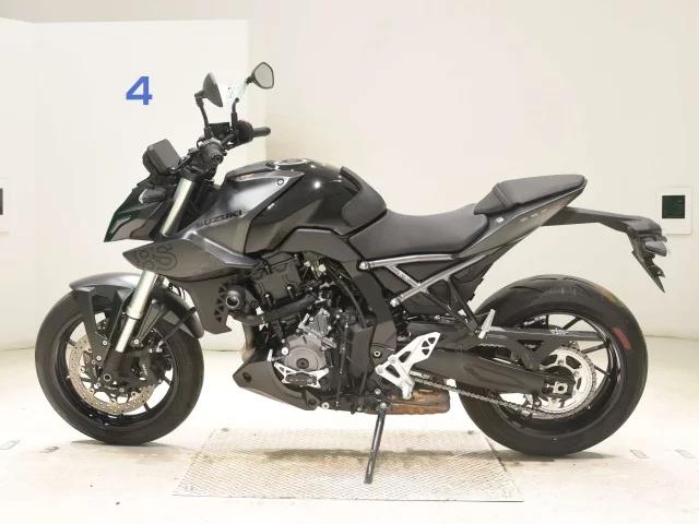 Suzuki GSX-8S  с аукциона в Японии