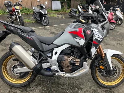 Honda CRF1100L ADV ES DCT