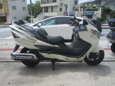Мотоцикл из Японии Suzuki SKYWAVE 250S-1
