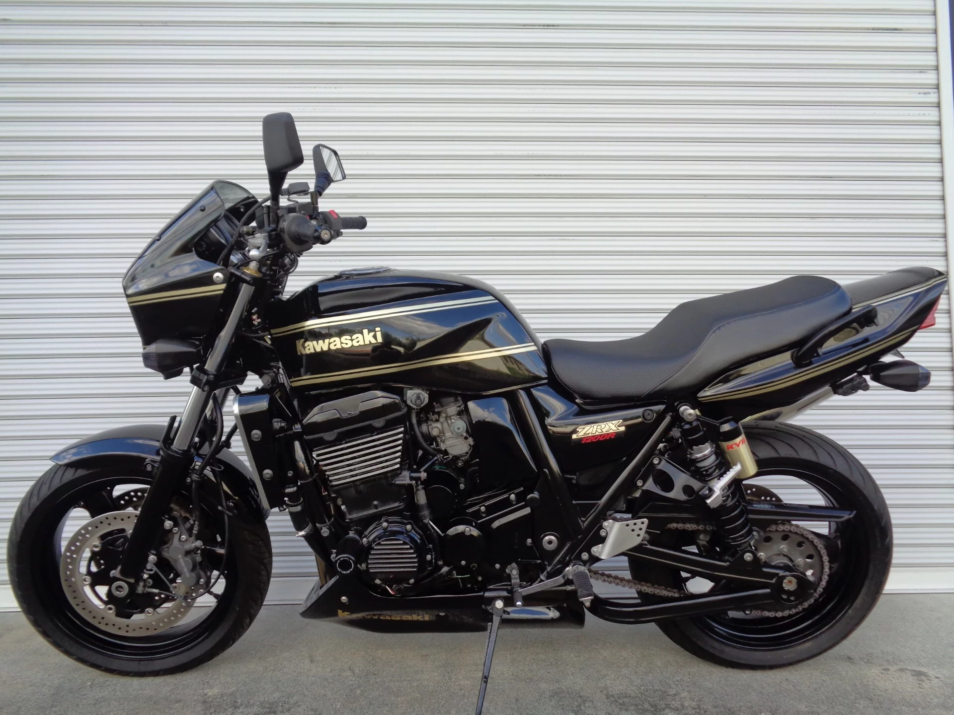 Kawasaki ZRX1200R  с аукциона в Японии