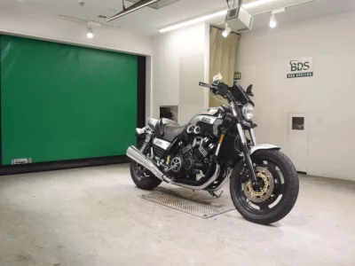 Yamaha V-MAX