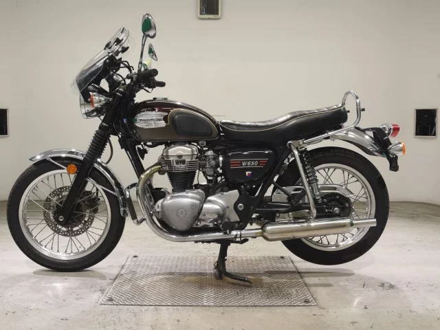 Kawasaki W650  с аукциона в Японии