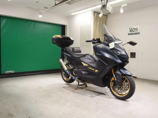 Yamaha T-MAX560T  с аукциона в Японии