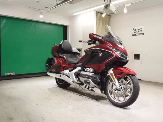 Honda GL1800 TOUR D  с аукциона в Японии