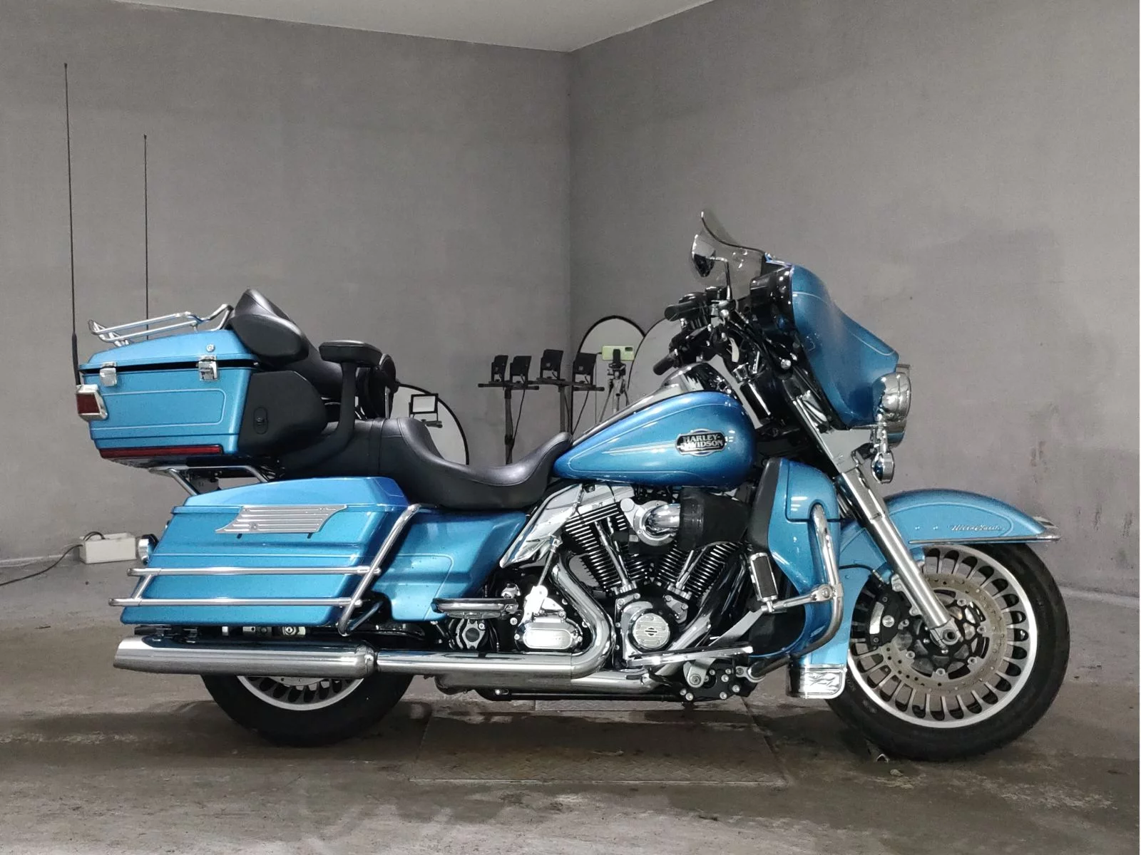 Harley-Davidson HARLEY FLHTCU1690  с аукциона в Японии