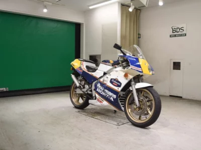 Honda NSR250R-2