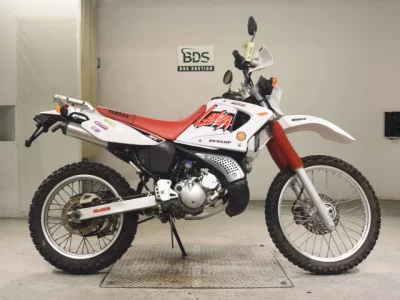 Yamaha LANZA DT230