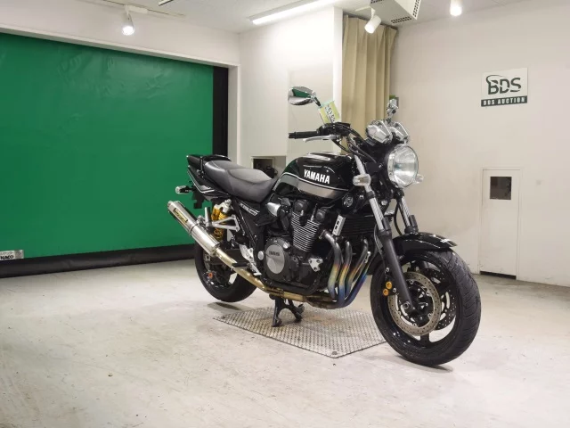 Yamaha XJR1300-2  с аукциона в Японии