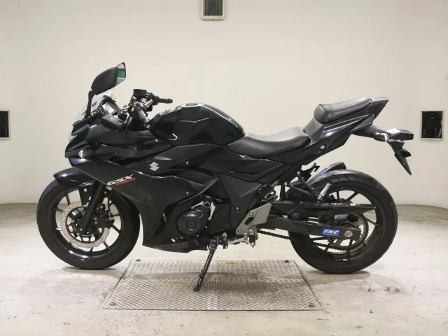 Suzuki GSX250R  с аукциона в Японии