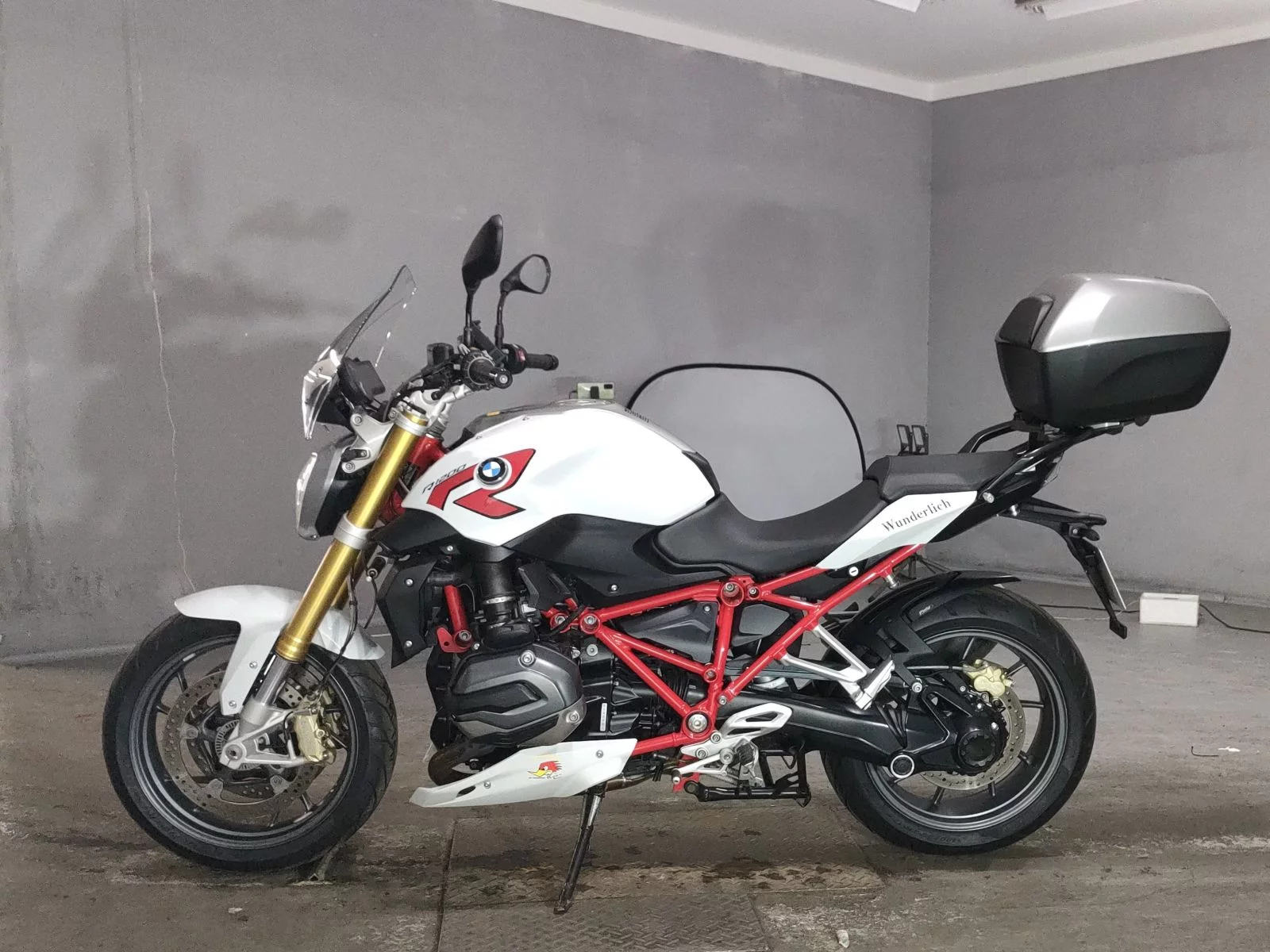 BMW BMW R1200R  с аукциона в Японии
