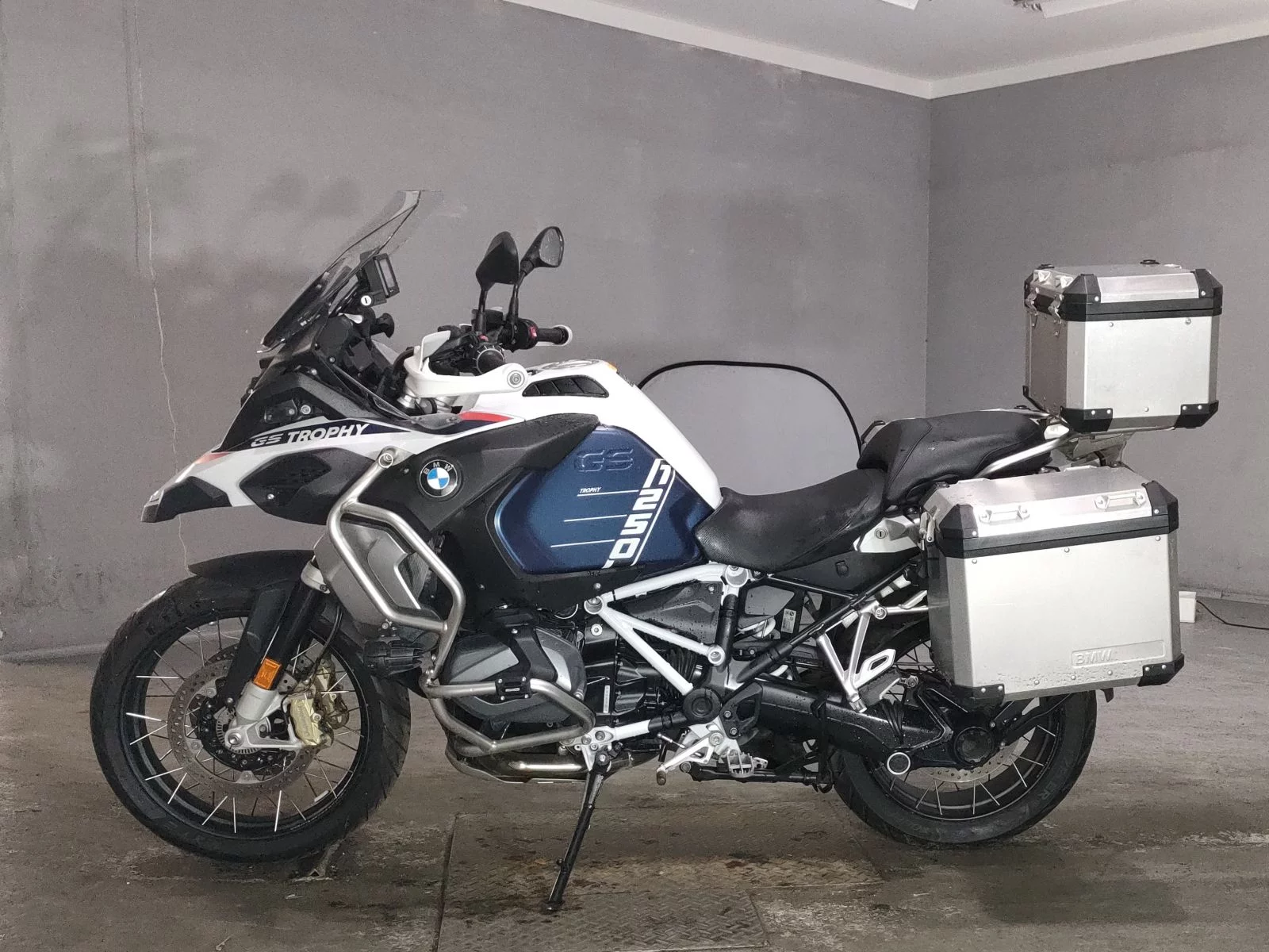 BMW BMW R1250GS ADVENTURE  с аукциона в Японии