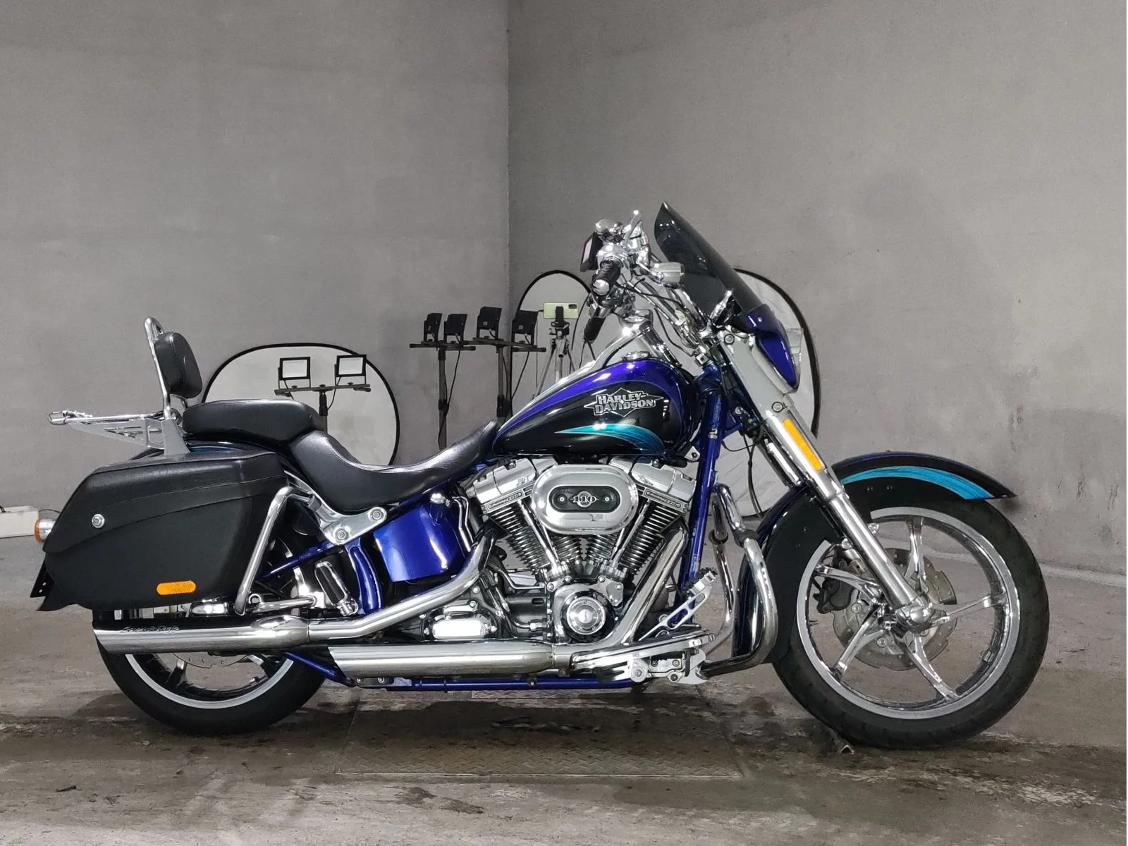Harley-Davidson HARLEY FLSTSE1800CVO  с аукциона в Японии