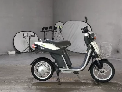 Yamaha EC-03