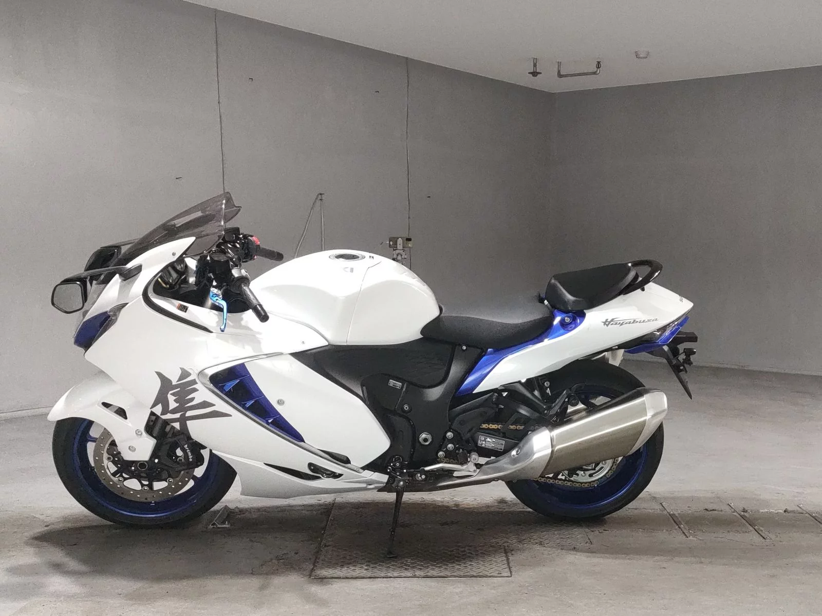 Suzuki GSX1300R HAYABUSA  с аукциона в Японии