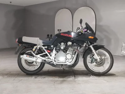 Suzuki GSX1100S KATANA