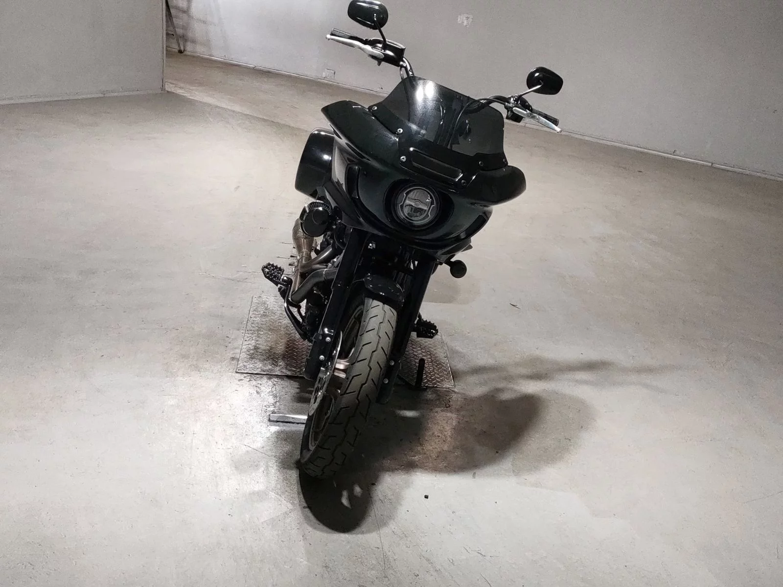 Harley-Davidson HARLEY FXLRST1920  с аукциона в Японии
