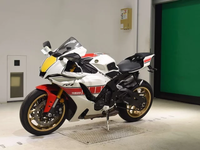 Yamaha YZF-R1  с аукциона в Японии