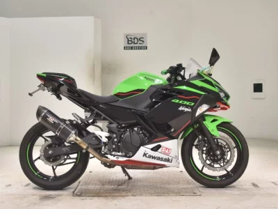Kawasaki NINJA400-2